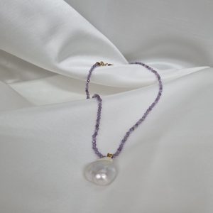 Collar Gargantilla de amatista y perla barroca para tu vida cotidiana y para cualquier evento de gran importancia
